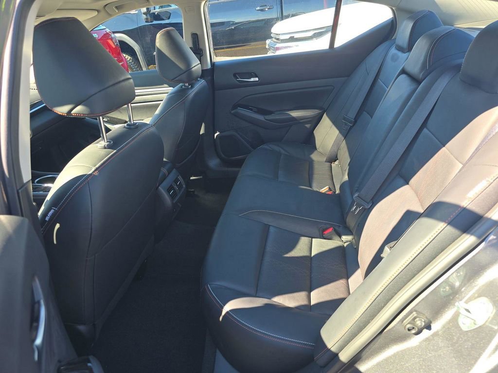 Used 2024 Nissan Altima 2.0 SR image 24