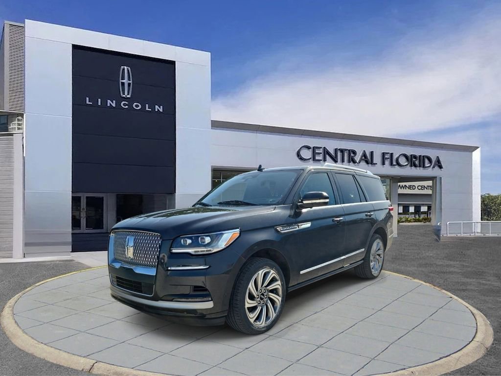 Certified 2023 Lincoln Navigator Reserve AWD/4WD image 7