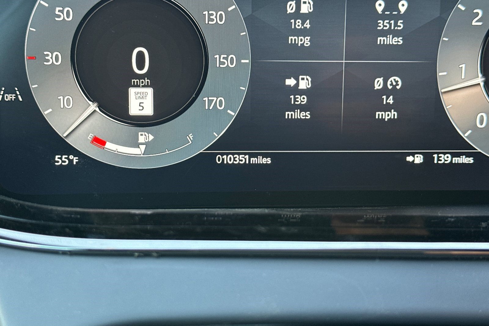 Certified 2024 Land Rover Range Rover Evoque Dynamic SE image 35