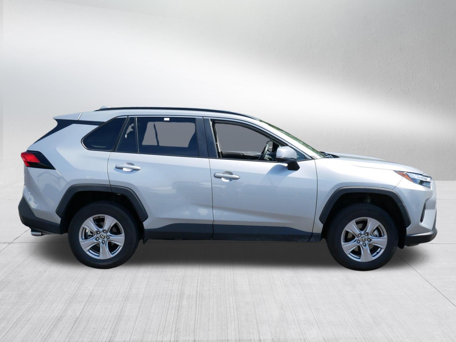 Certified 2025 Toyota RAV4 XLE AWD/4WD image 8