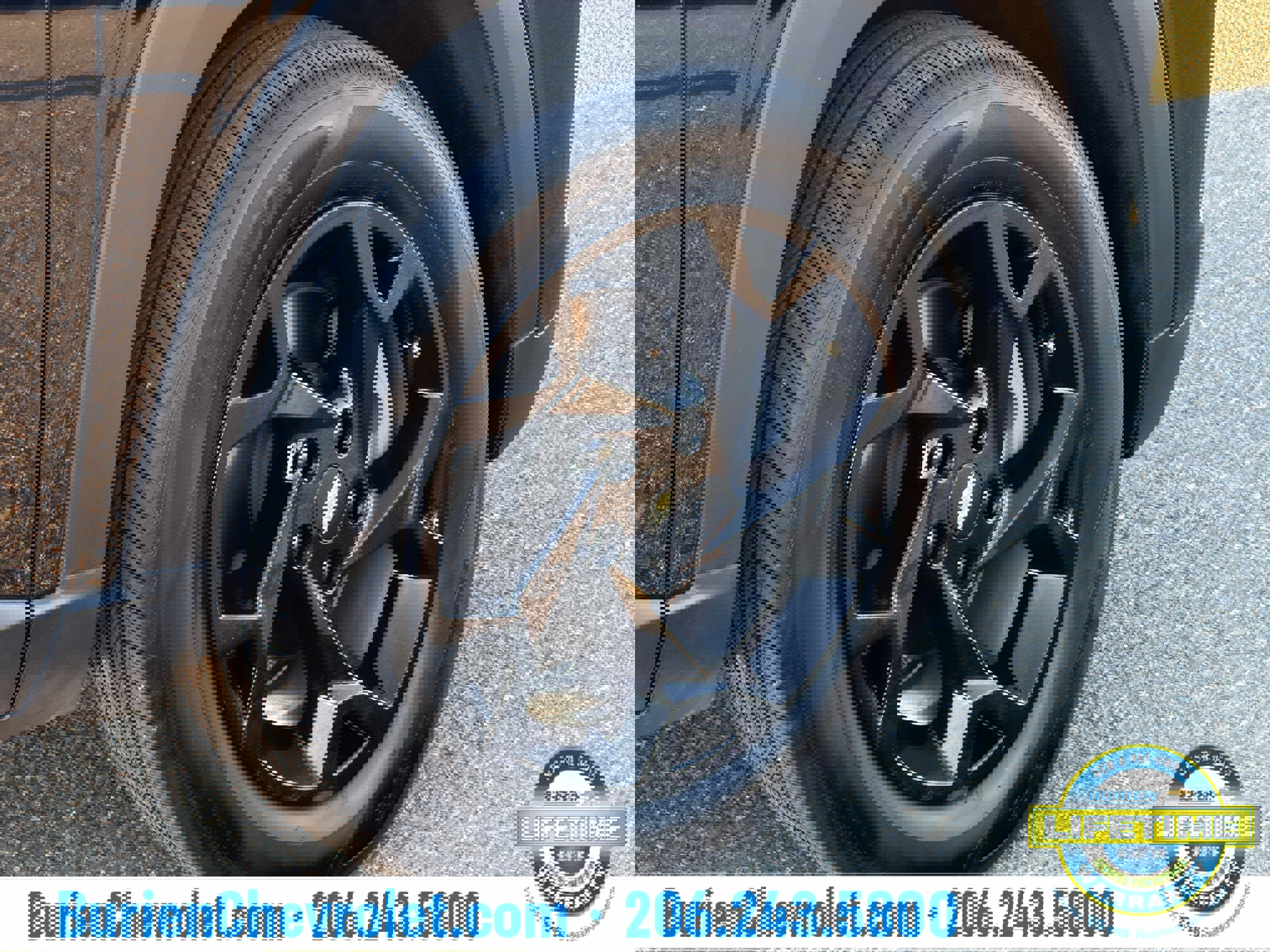 Used 2025 Chevrolet Trax LS w/ LS Convenience Package image 27