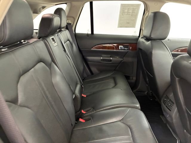 Used 2013 Lincoln MKX AWD image 16