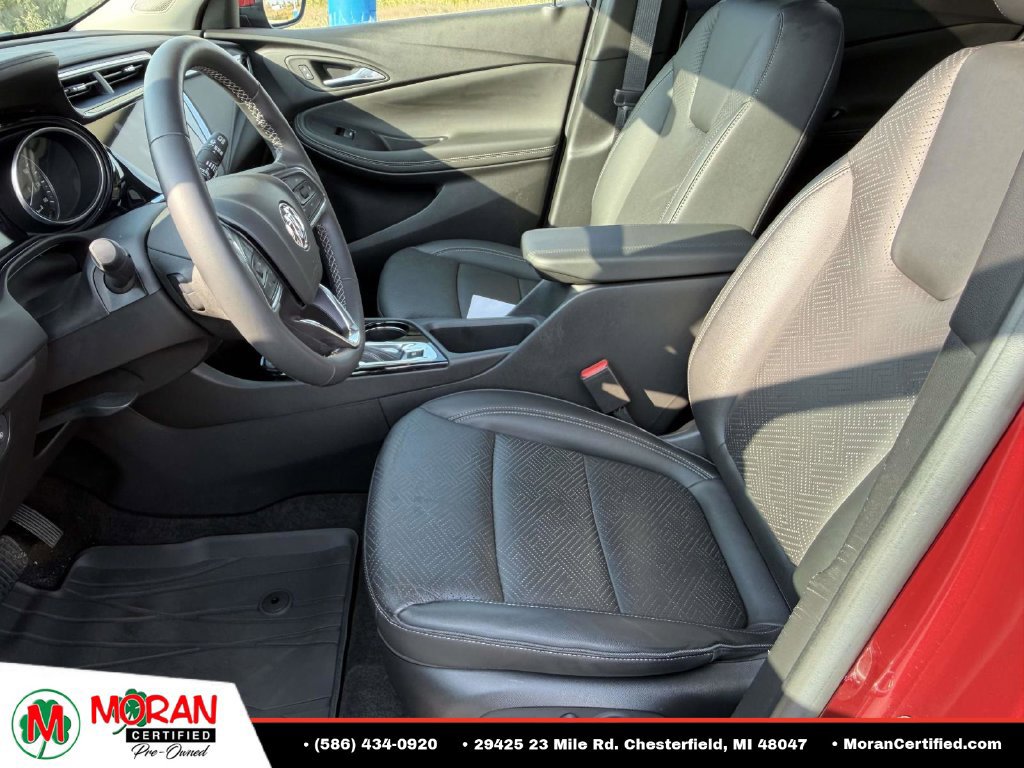 Used 2023 Buick Encore GX Essence w/ Experience Buick Package FWD image 17