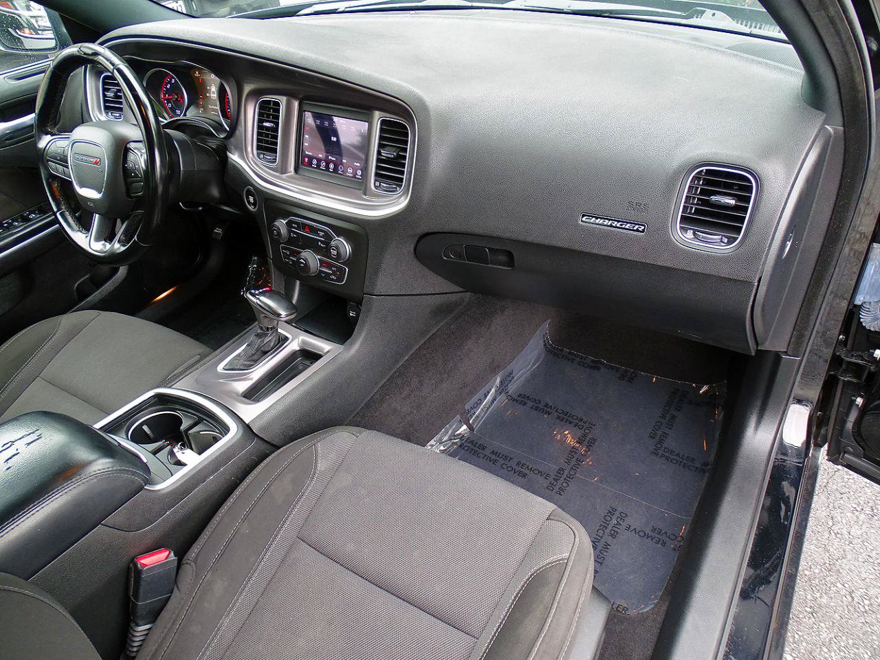 Used 2022 Dodge Charger SXT RWD image 32