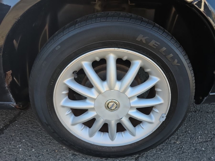 Used 2006 Chrysler Sebring Convertible image 19