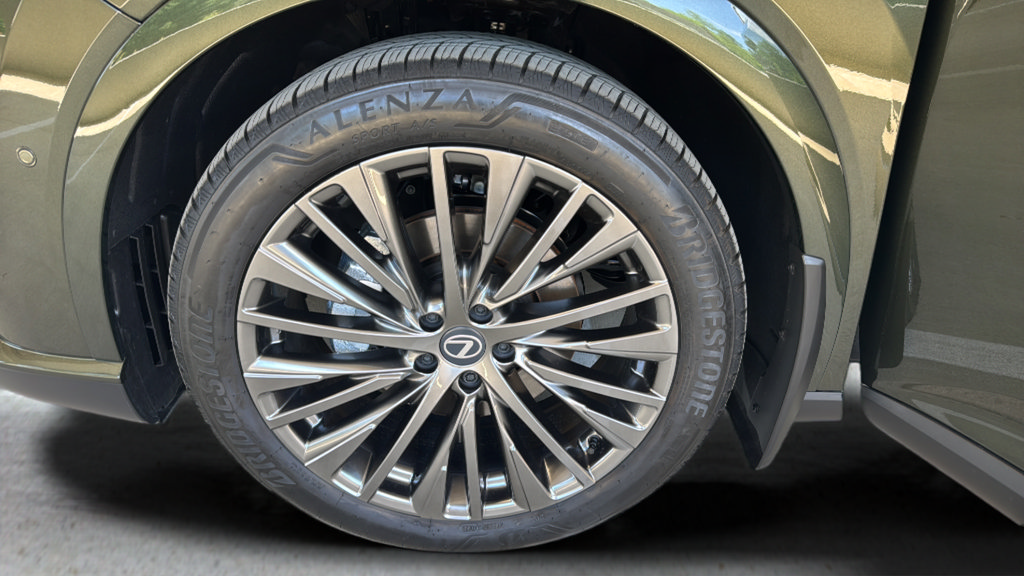 New 2026 Lexus RX 350 AWD image 25