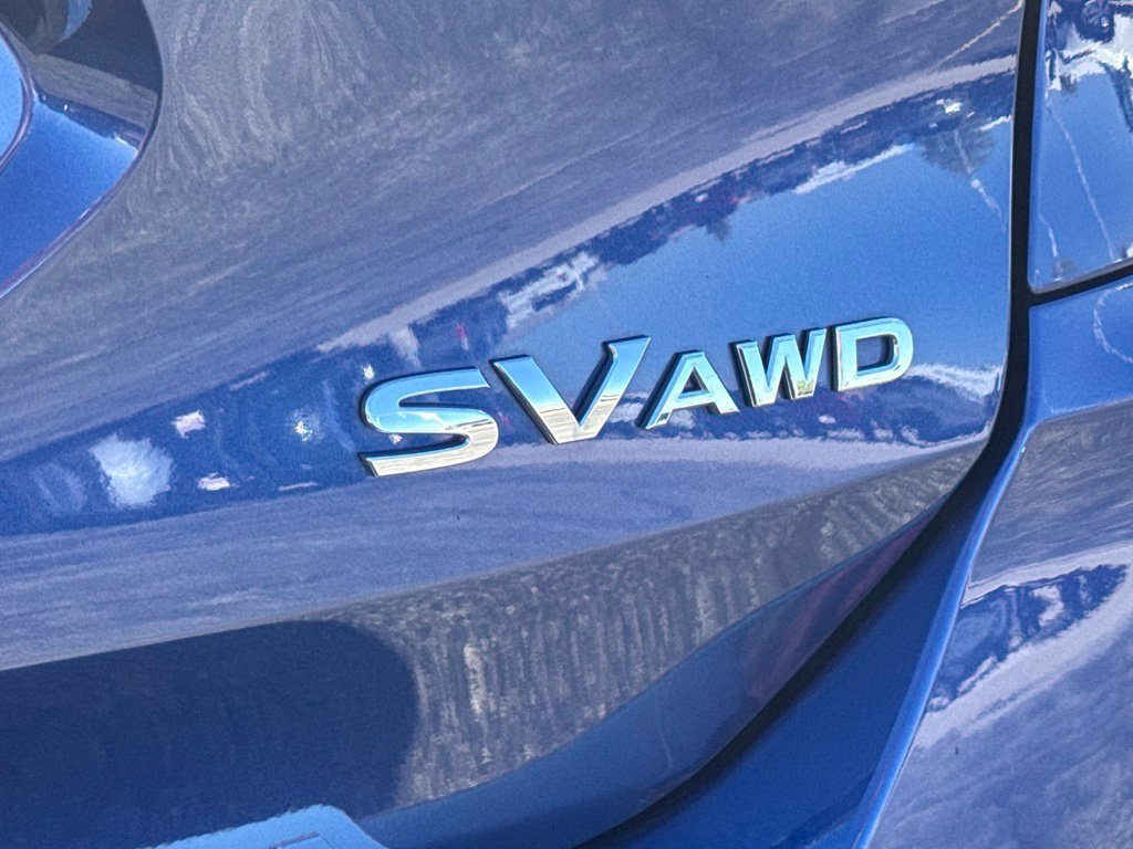 Used 2018 Nissan Rogue SV w/ Premium Package AWD/4WD image 5