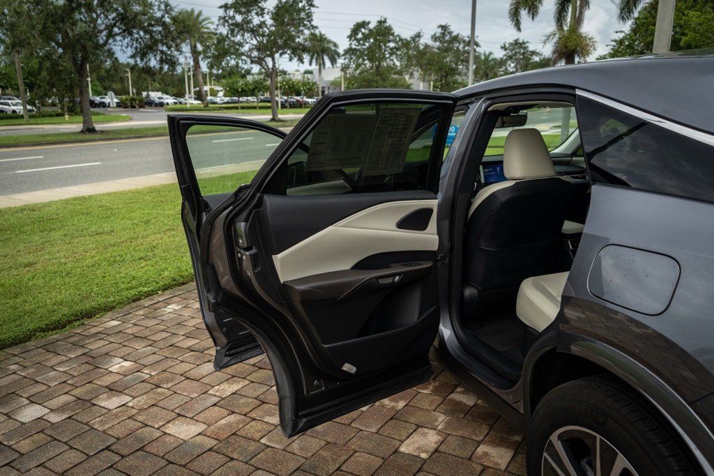 Used 2023 Lexus RX 350 FWD w/ Accessory Package (K3) image 34