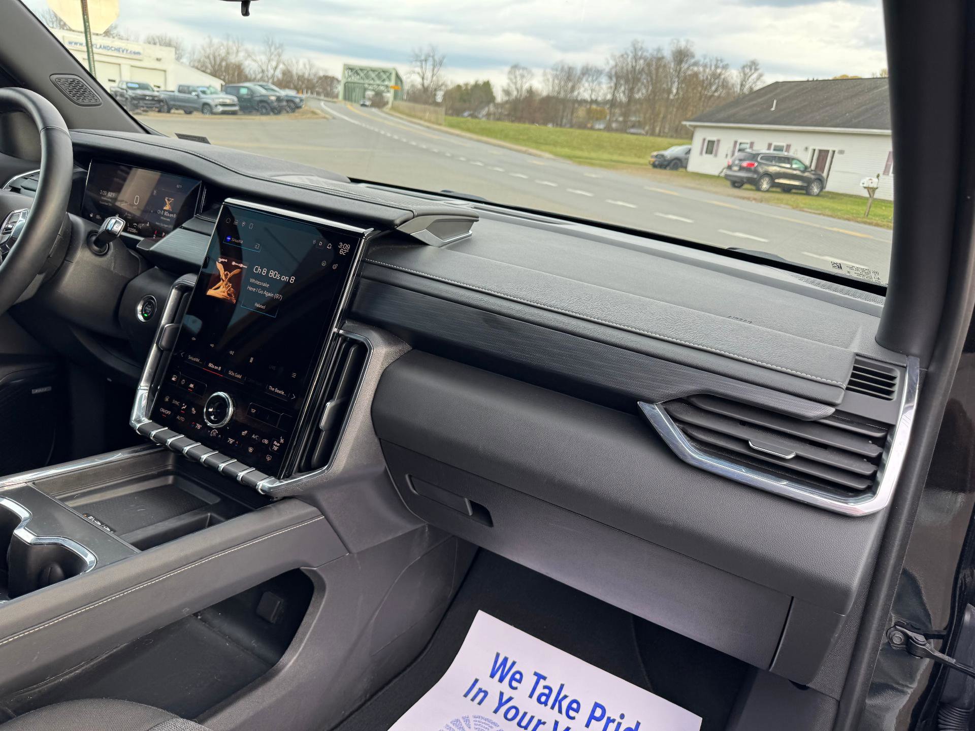 Used 2025 GMC Acadia Elevation image 48