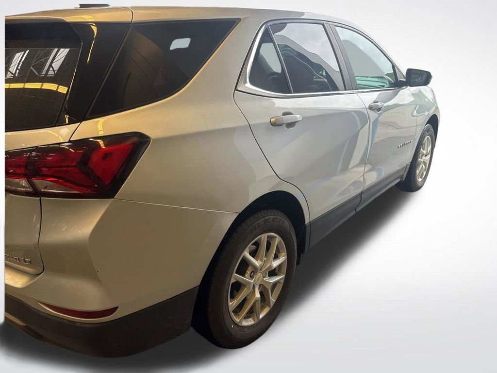 Used 2022 Chevrolet Equinox LT AWD/4WD image 12