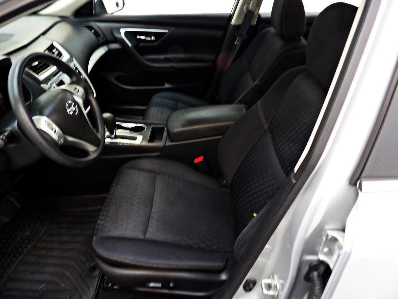 Used 2017 Nissan Altima 2.5 S w/ Power Driver Seat Package FWD image 8