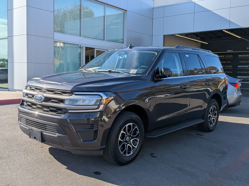 Used 2024 Ford Expedition XLT image 9