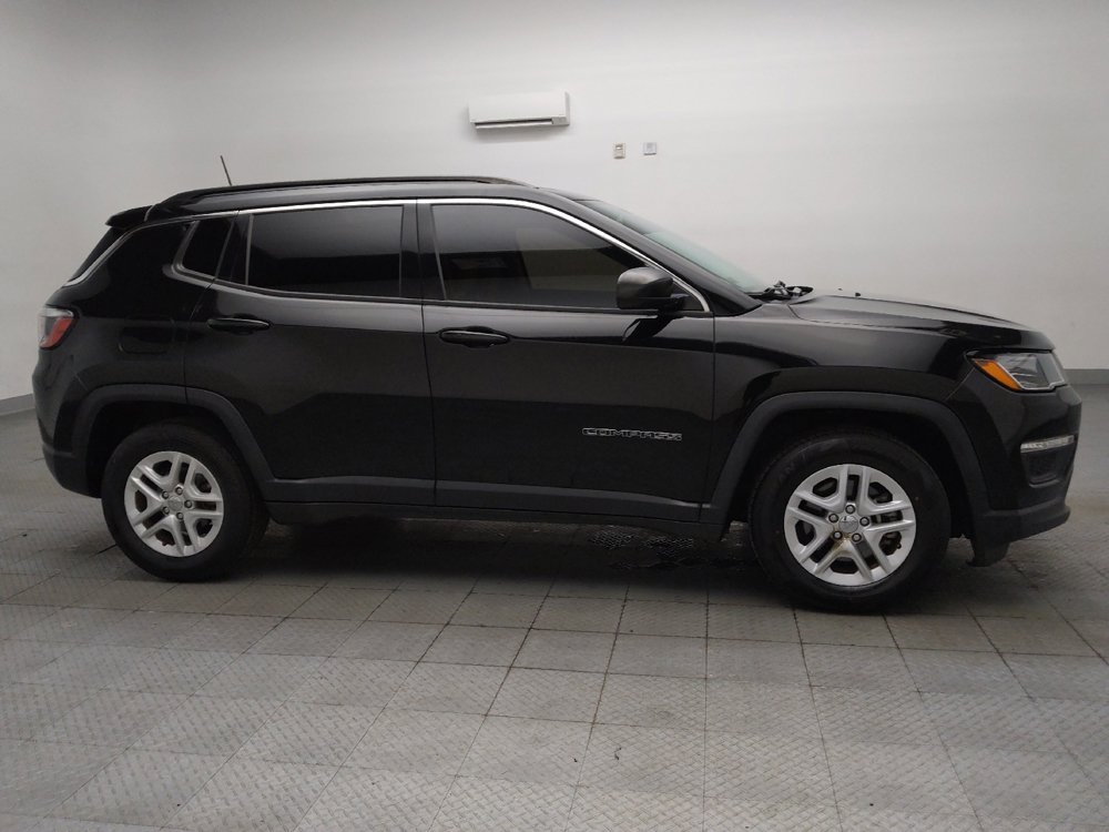 Used 2019 Jeep Compass Sport w/ Tech Group FWD image 11