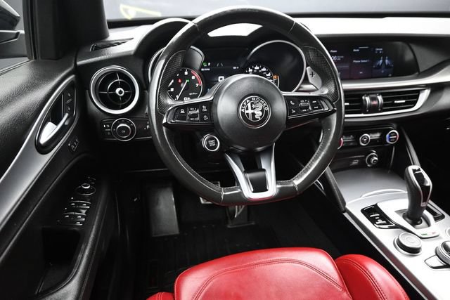 Used 2023 Alfa Romeo Stelvio Veloce AWD/4WD image 12