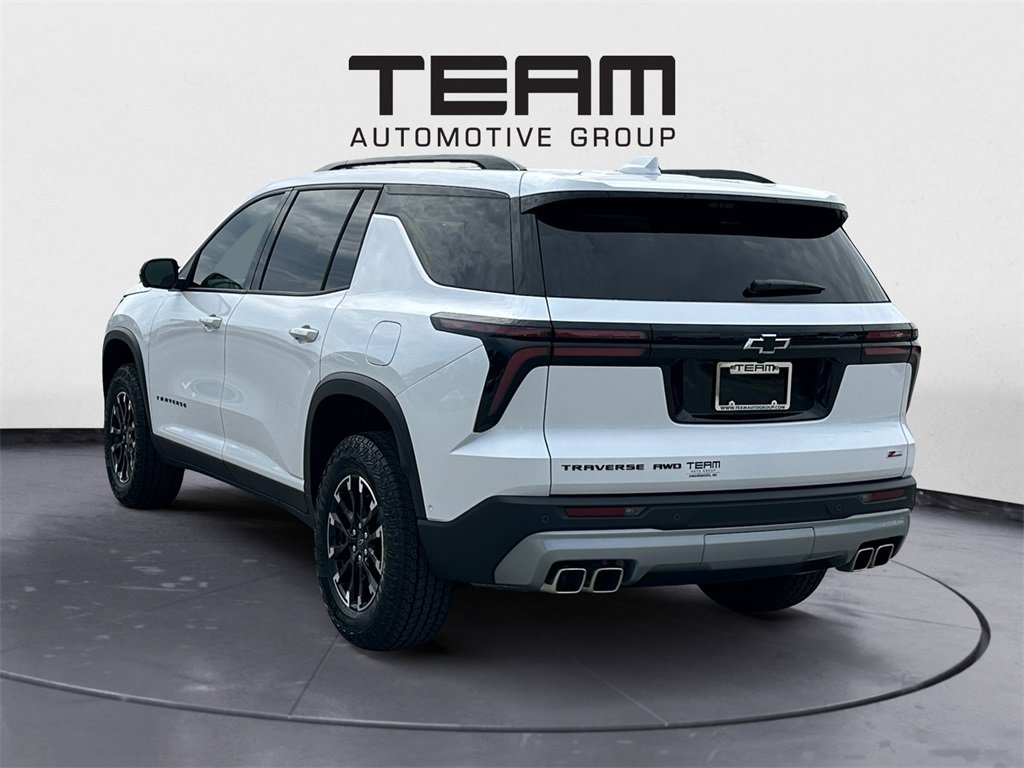 Used 2025 Chevrolet Traverse Z71 w/ Enhanced Driving Package image 5