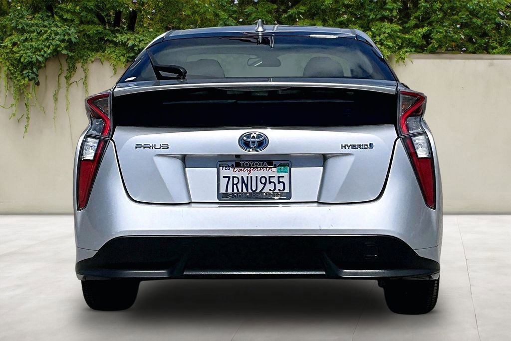 Used 2016 Toyota Prius Three Touring image 6