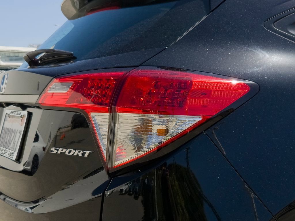 Used 2019 Honda HR-V Sport image 5