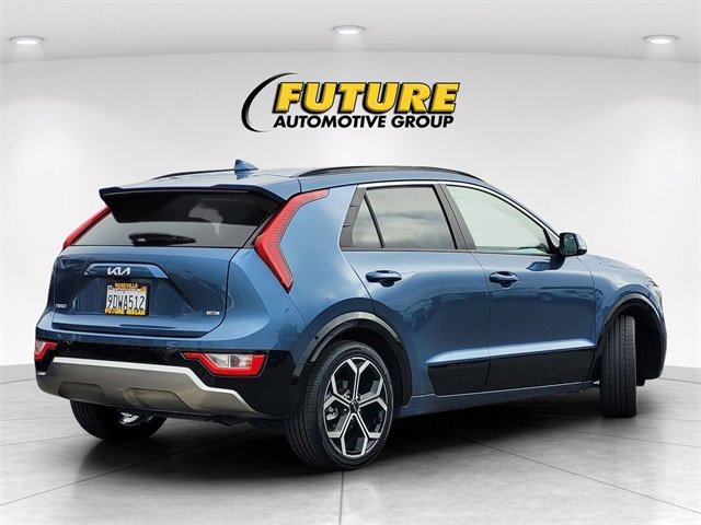 Used 2023 Kia Niro EX Touring image 4