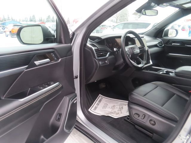 Used 2024 GMC Acadia Elevation w/ Black Edition image 17