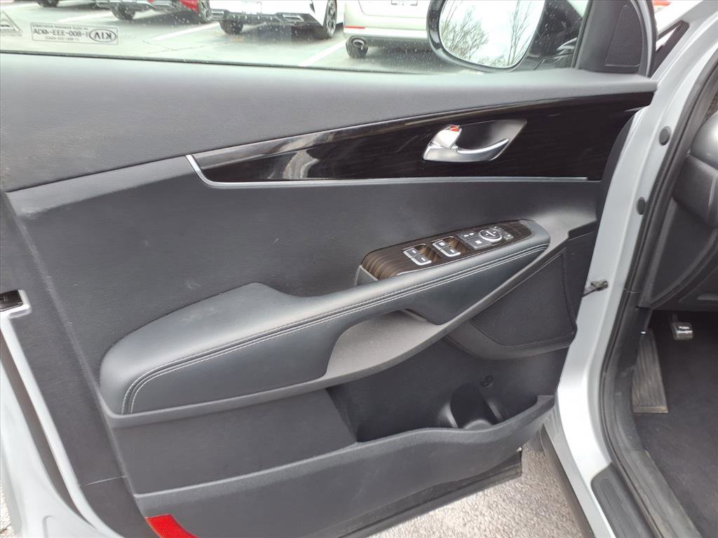 Used 2019 Kia Sorento L image 15