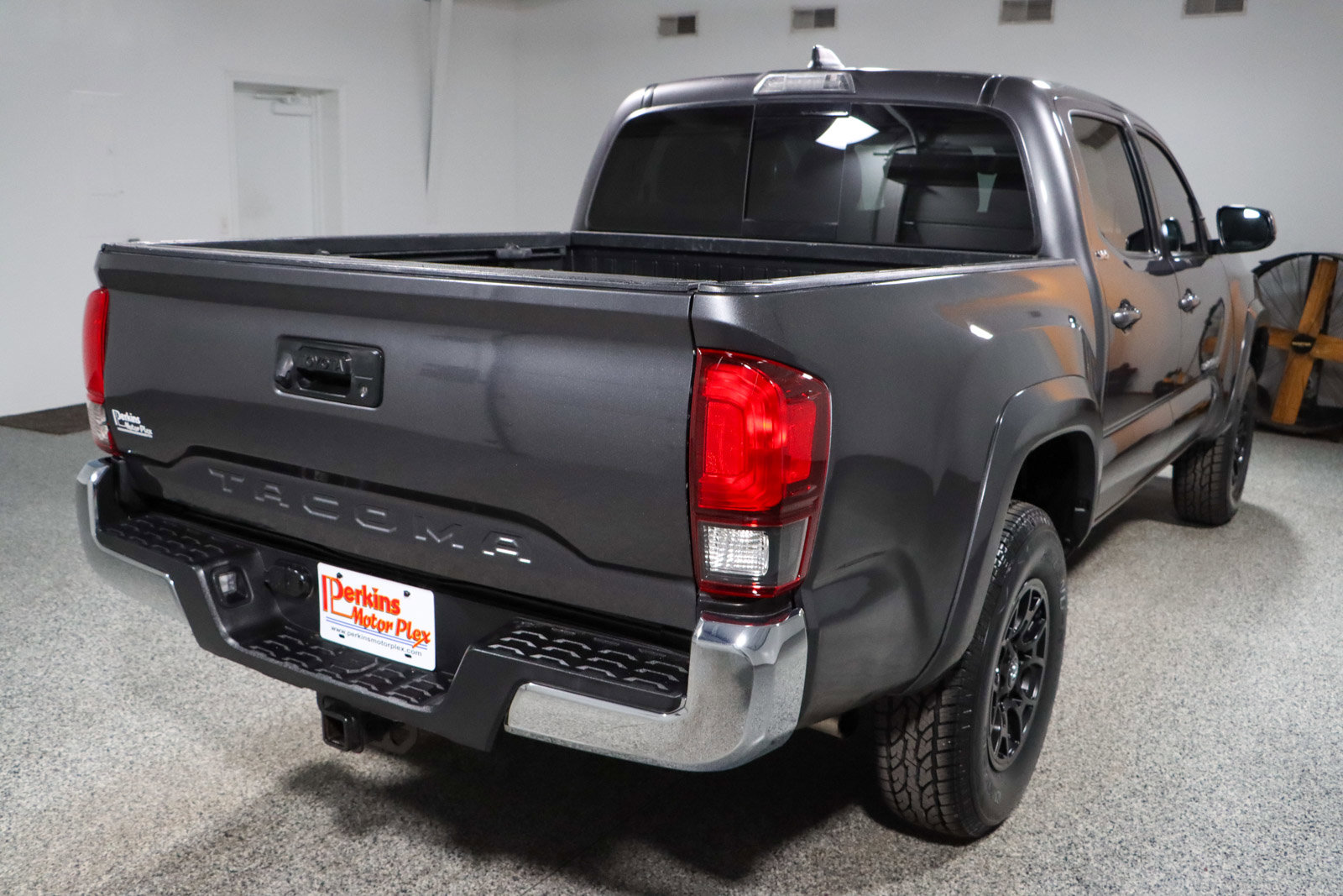 Used 2021 Toyota Tacoma SR5 image 7