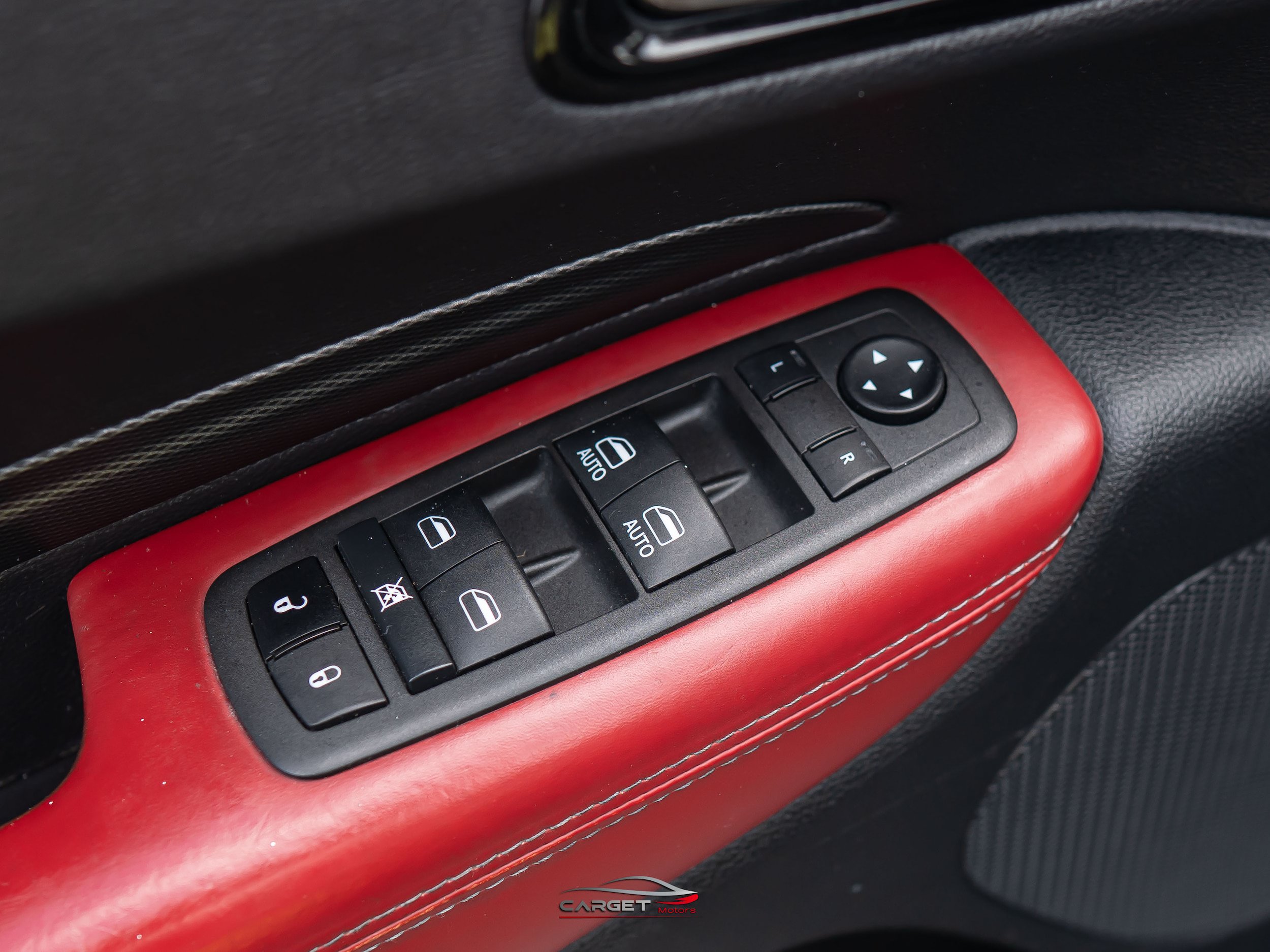 Used 2021 Dodge Durango R/T w/ Technology Group AWD/4WD image 40