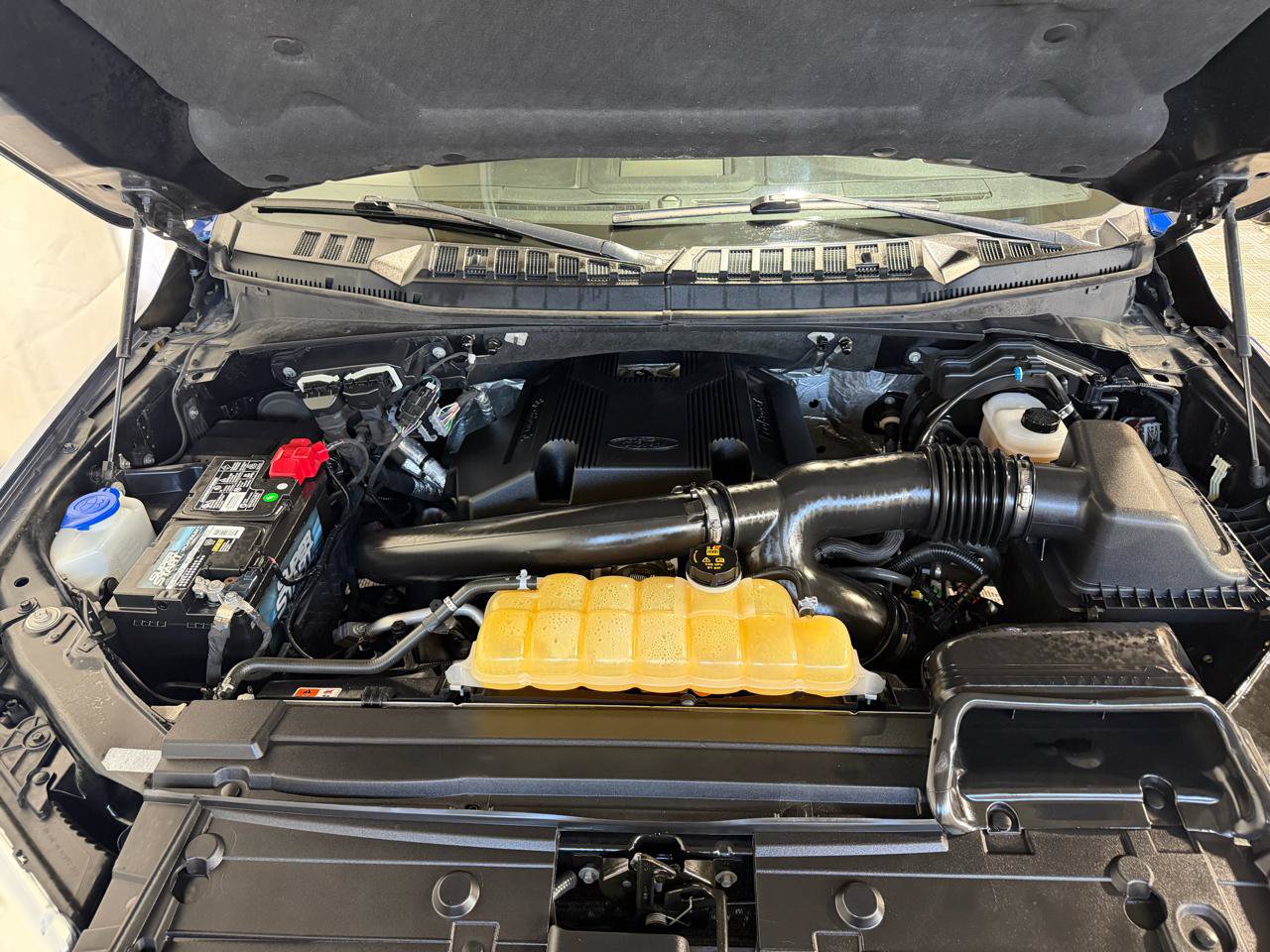 Used 2018 Ford F150 XLT w/ Equipment Group 302A Luxury AWD/4WD image 28