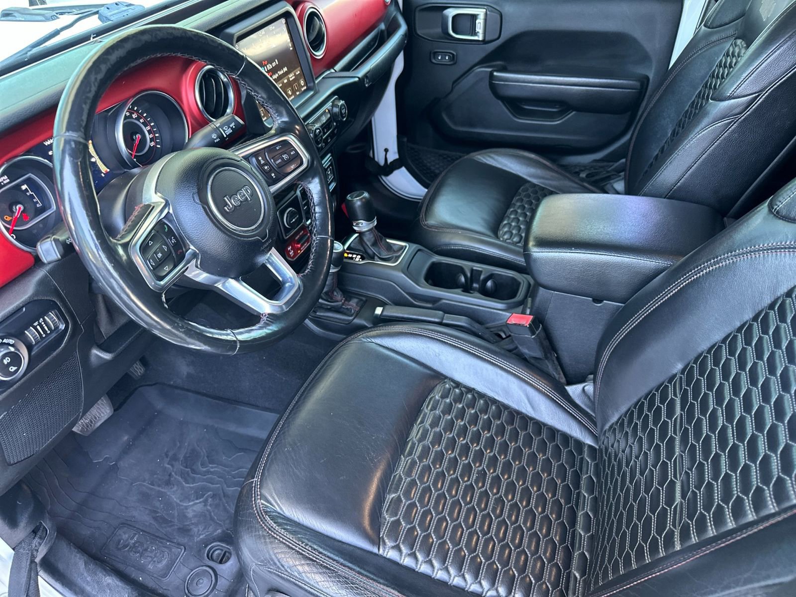 Used 2020 Jeep Gladiator Rubicon AWD/4WD image 10