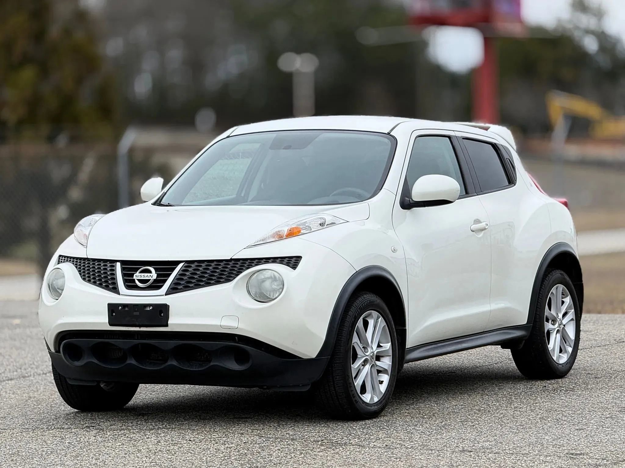 Used 2014 Nissan Juke S image 6