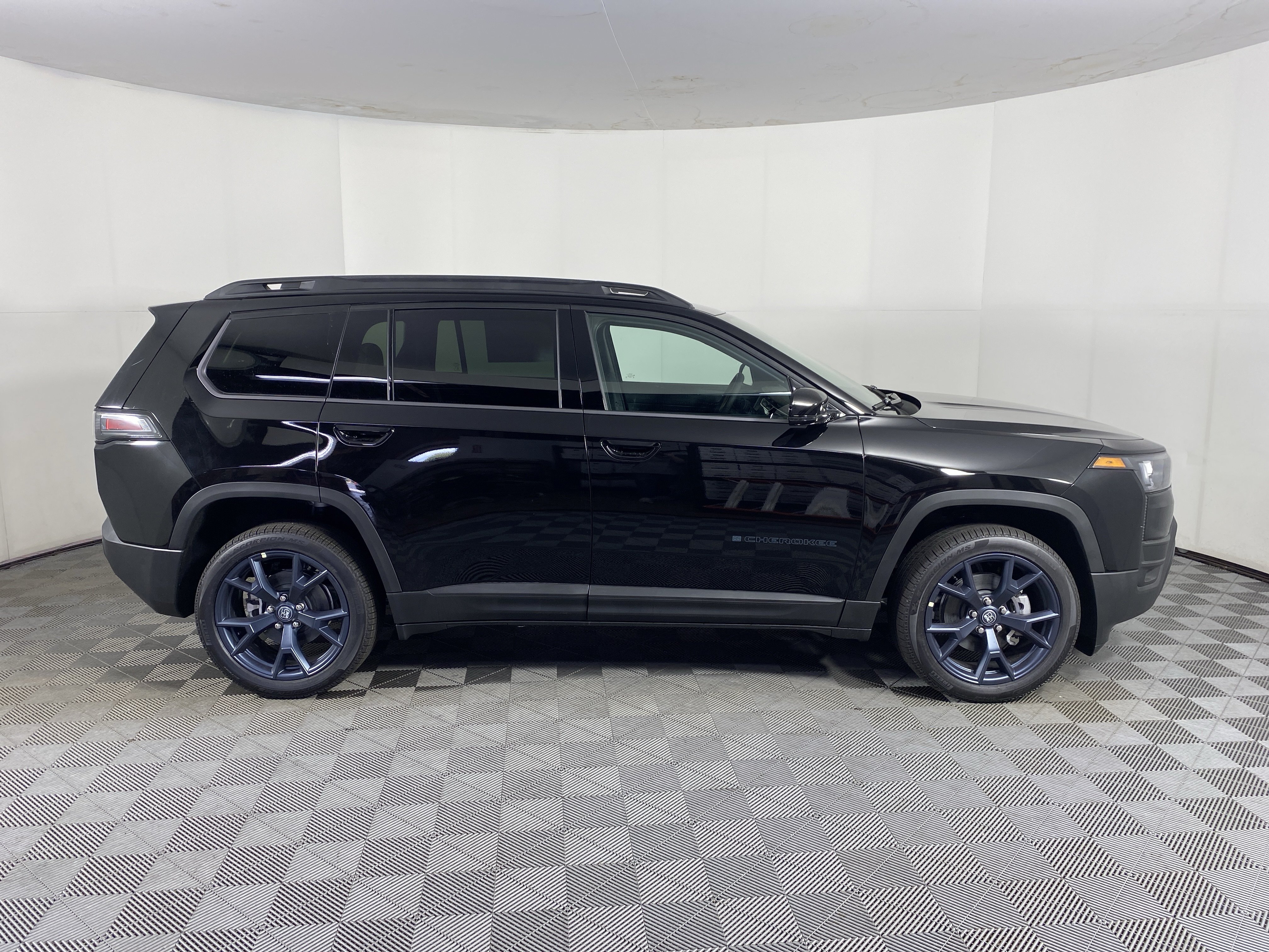 New 2026 Jeep Cherokee Overland AWD/4WD image 6