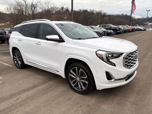 Used 2019 GMC Terrain Denali w/ Advanced Safety Package image 7