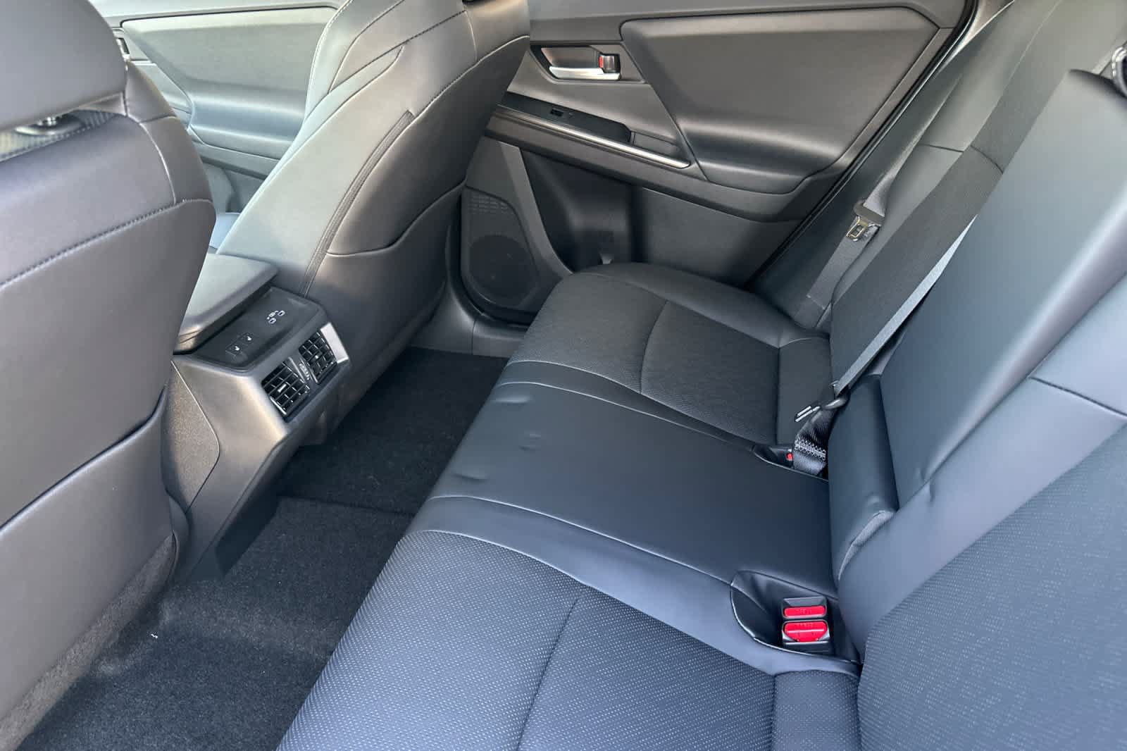 New 2026 Subaru Solterra w/ Limited Package AWD/4WD image 12