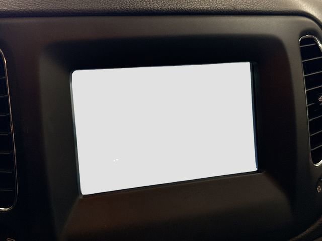 Used 2019 Jeep Compass Latitude w/ Popular Equipment Group FWD image 14