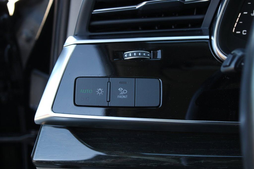 Used 2020 Audi Q7 3.0T Premium Plus image 12