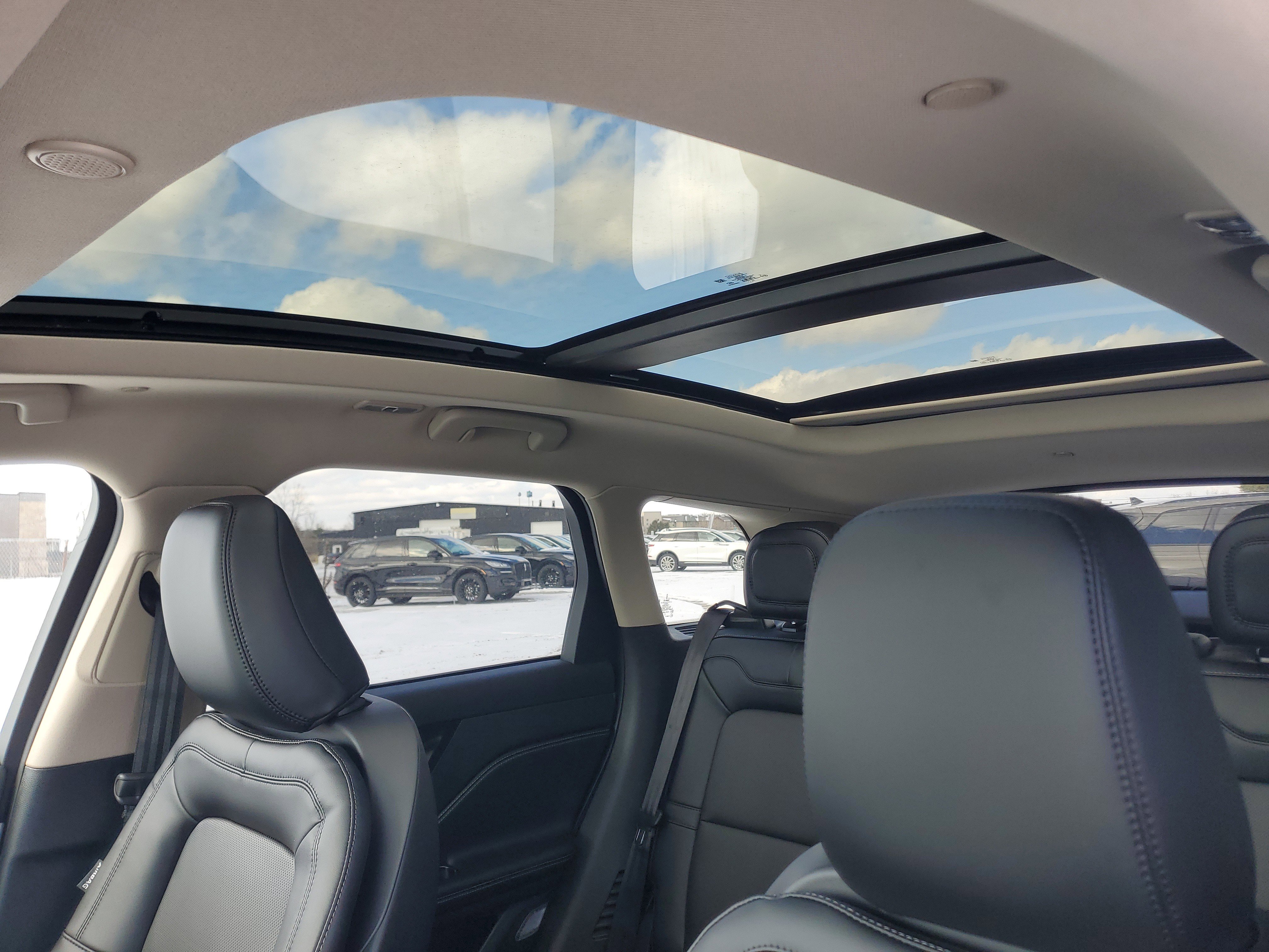 New 2026 Lincoln Corsair Premiere image 11