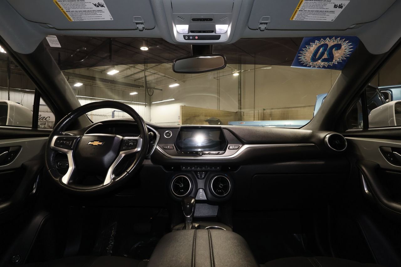 Used 2020 Chevrolet Blazer LT FWD image 28