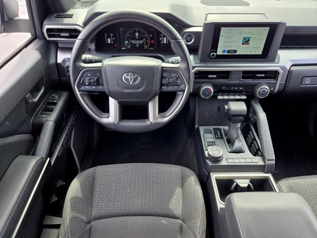Used 2025 Toyota 4Runner SR5 AWD/4WD image 13