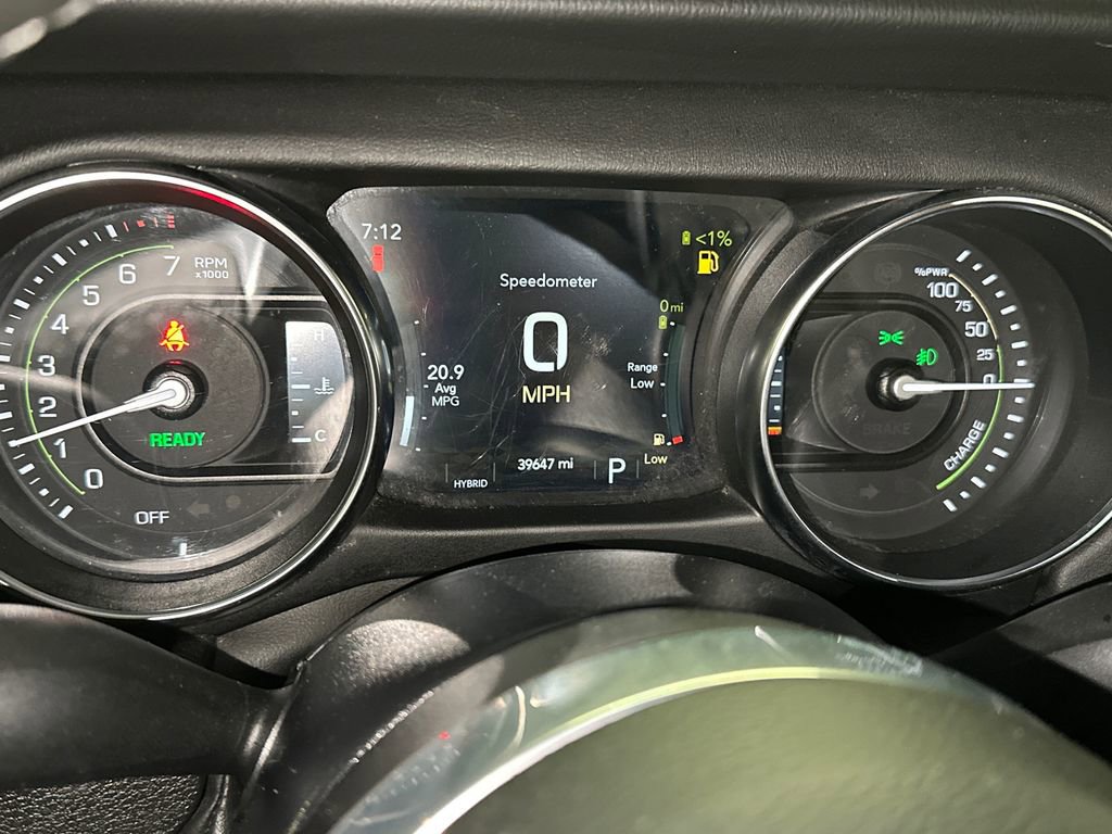 Used 2022 Jeep Wrangler Unlimited Sahara w/ Cold Weather Group AWD/4WD image 24