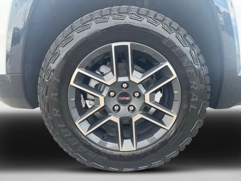 New 2026 GMC Terrain AT4 w/ Convenience Package III AWD/4WD image 28