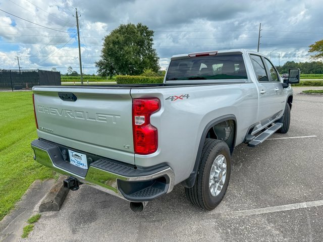 Used 2023 Chevrolet Silverado 3500 LT image 3