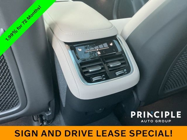 New 2026 Volvo XC90 B6 Plus w/ Protection Package Premier image 31