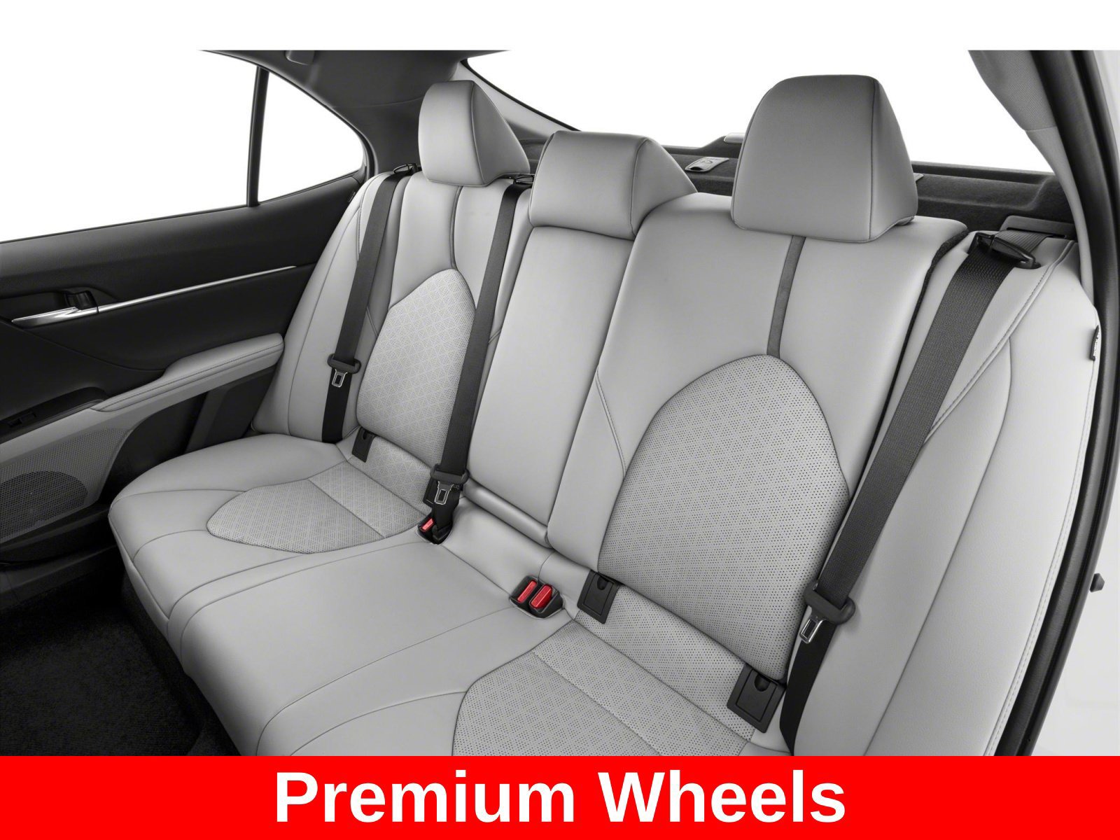 Used 2024 Toyota Camry XSE FWD image 12