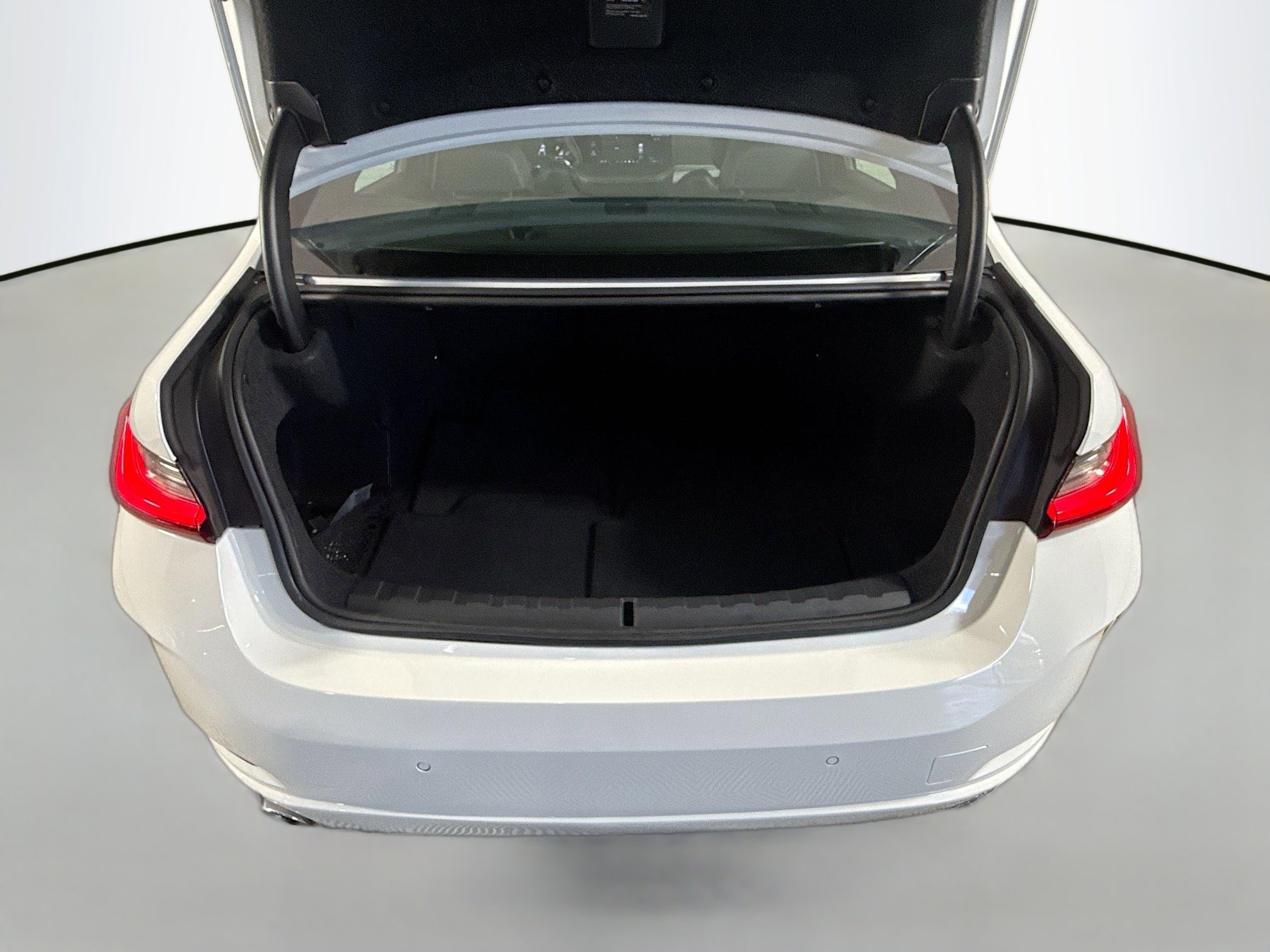 Used 2026 BMW 330i Sedan image 35