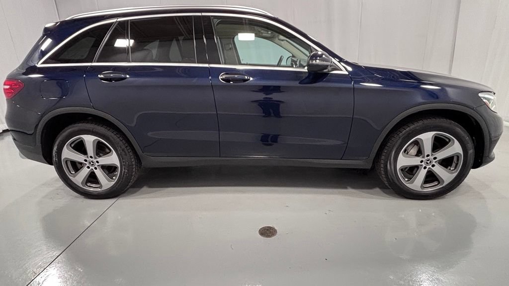 Used 2019 Mercedes-Benz GLC 300 4MATIC image 5