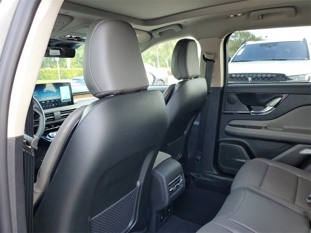 New 2026 Lincoln Corsair Reserve w/ Jet Appearance Package image 10