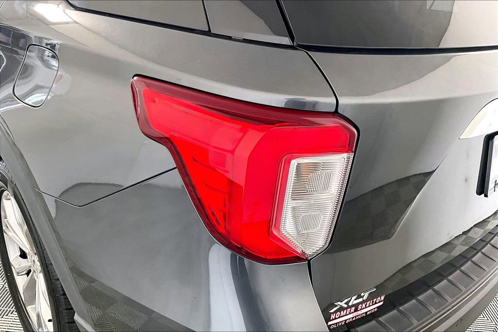 Used 2020 Ford Explorer XLT w/ Equipment Group 202A image 29