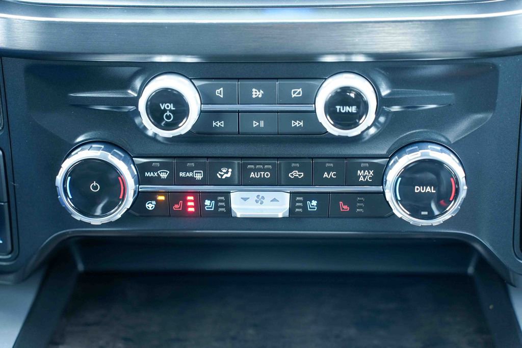 Used 2024 Ford F250 Lariat w/ Lariat Ultimate Package image 38