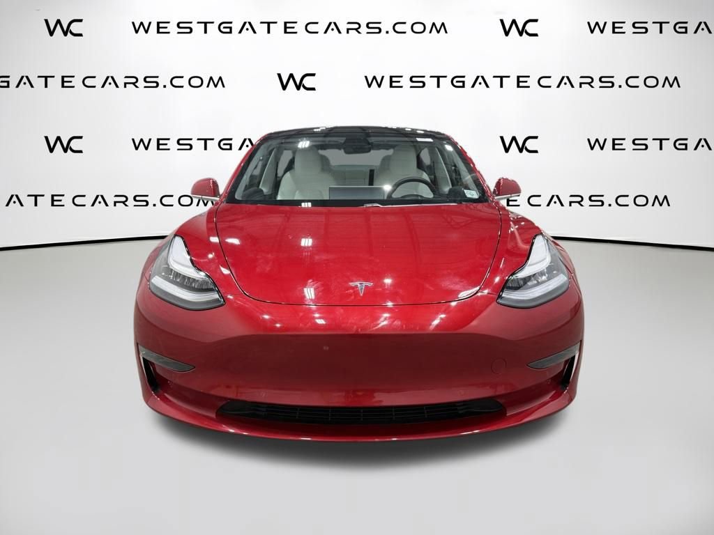 Used 2020 Tesla Model 3 Standard Range image 4