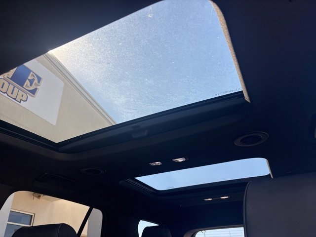 Used 2022 Chevrolet Traverse RS image 21