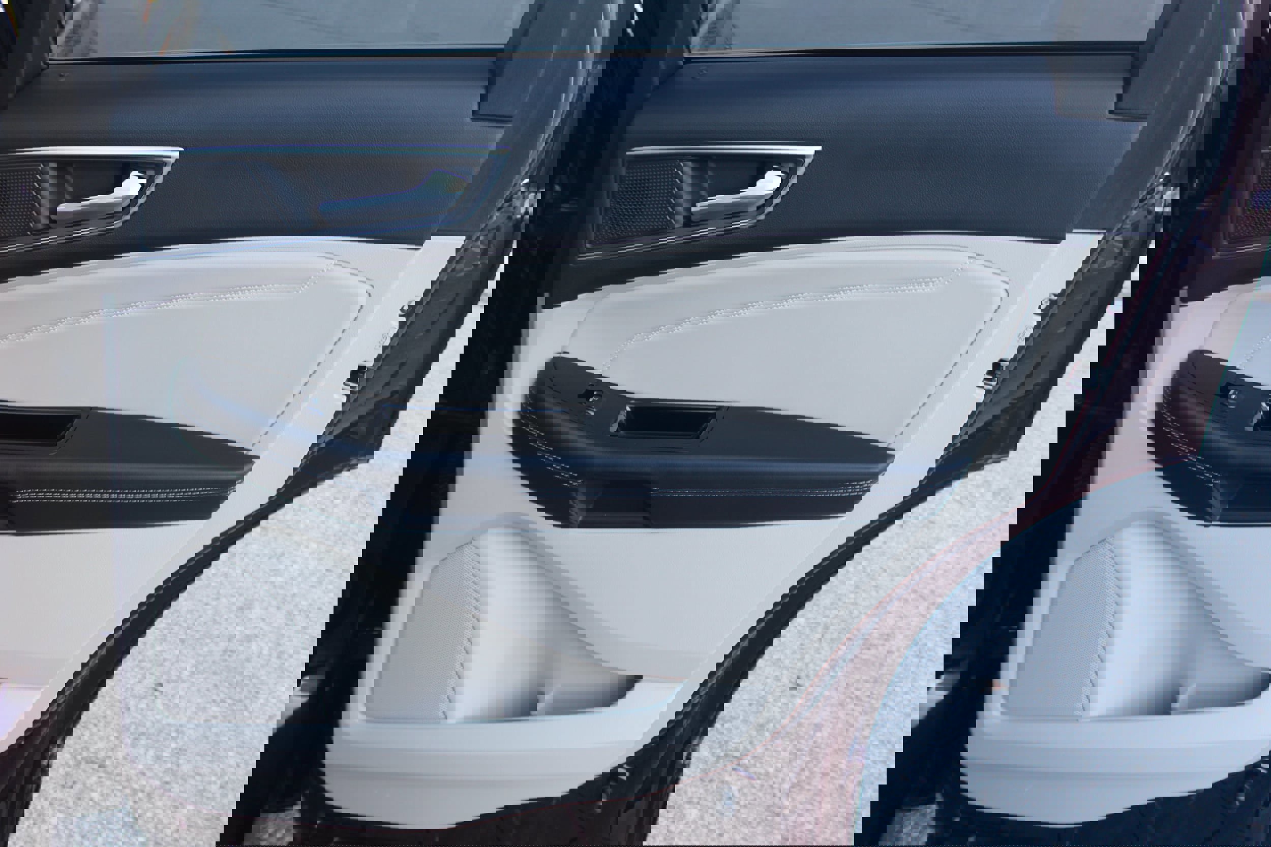 Used 2019 Ford Edge Titanium w/ Equipment Group 301A image 21